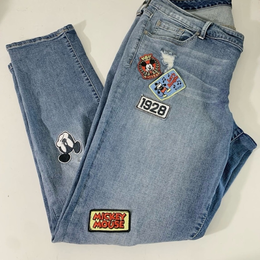 Disney Mickey Mouse Patch Jeans Wmn . Sz 14 Stretch Distressed/Destroyed Denim